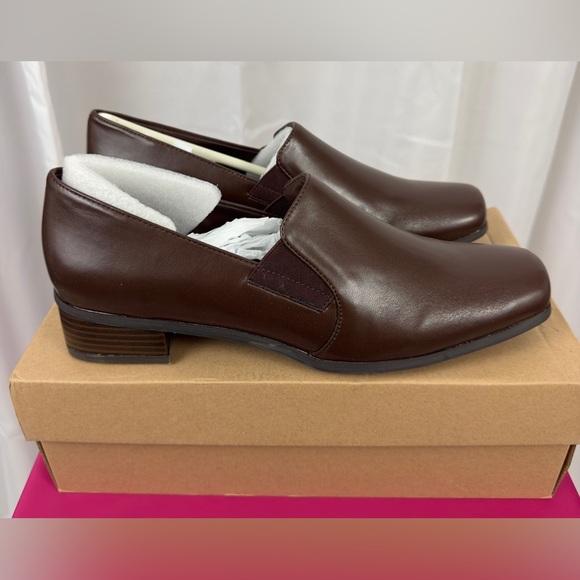 Trotters Ash Slip-On Fudge Brown Closed Toe Loafer    10 Narrow     New in box! - Picture 10 of 14